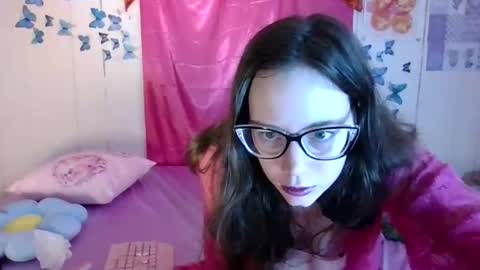 Snapshot of lunaquinn45 chatting on November 2025 04:29:01 PM lunaquinn45 online show from November 2025 04:29:01 PM