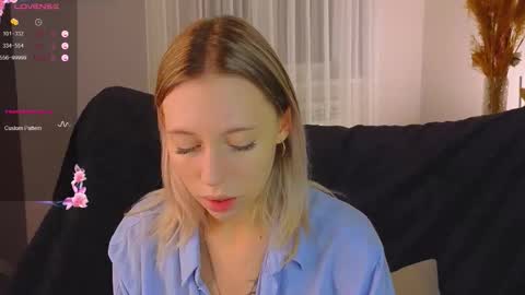 Kelly online show from November 2025 02:54:01 PM