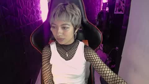 Snapshot of lunarichy chatting on February 2026 09:35:02 PM lunarichy online show from February 2026 09:35:02 PM