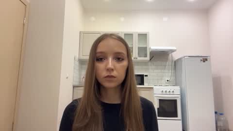 lunarleya online show from July 2026 06:20:01 PM