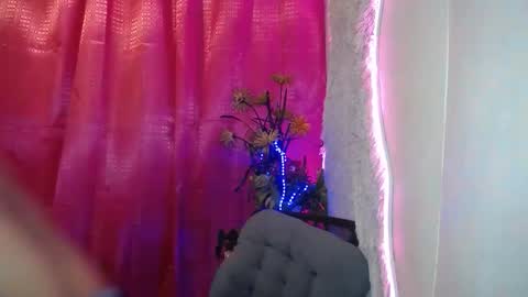 Snapshot of lunarmaxxx chatting on May 2026 05:54:01 PM max online show from May 2026 05:54:01 PM