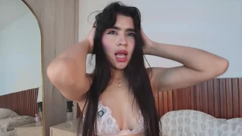 Luna Rousse online show from May 2026 03:24:02 AM