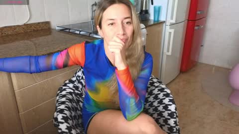  Luna online show from April 2026 12:10:01 PM