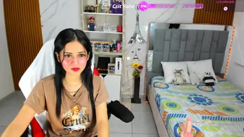 Snapshot of lunascoott chatting on June 2026 01:50:02 AM ARI online show from June 2026 01:50:02 AM