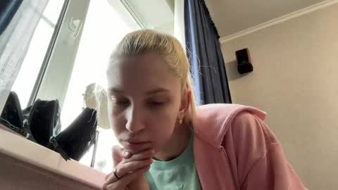 Luna online show from May 2026 09:39:02 AM