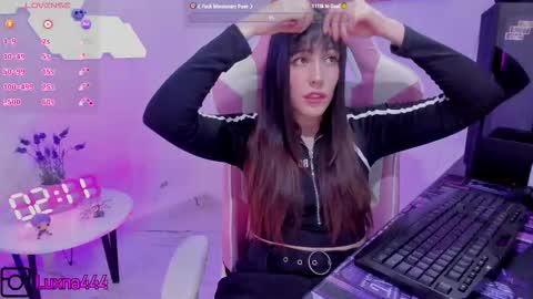   online show from October 2025 09:12:02 PM