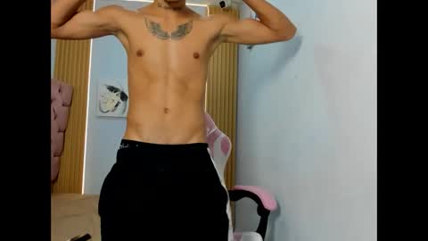 Snapshot of lunay_bigcock420 chatting on September 2025 05:31:02 AM lunay_bigcock420 online show from September 2025 05:31:02 AM