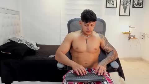 Lunay online show from January 2026 04:29:01 AM