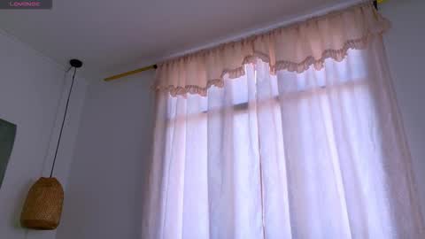 Snapshot of lunitadiva chatting on September 2025 04:17:01 PM lunitadiva online show from September 2025 04:17:01 PM