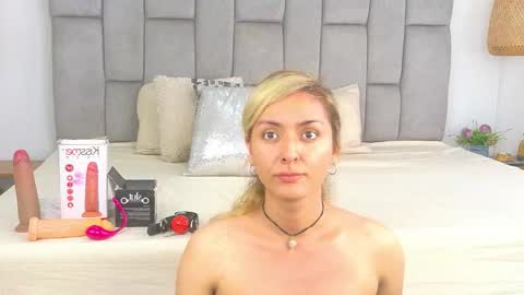 Snapshot of lunitadiva chatting on November 2025 04:08:01 PM lunitadiva online show from November 2025 04:08:01 PM