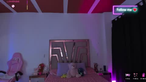 Snapshot of lunna_roosee chatting on February 2026 03:06:01 AM LUNA ROSE online show from February 2026 03:06:01 AM