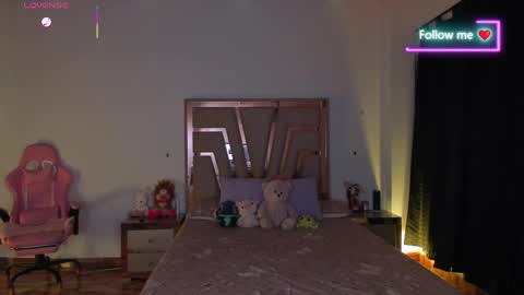 Snapshot of lunna_roosee chatting on April 2026 03:04:02 AM LUNA ROSE online show from April 2026 03:04:02 AM