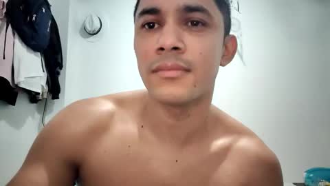 Snapshot of lunnybrown chatting on May 2026 06:53:01 PM lunny online show from May 2026 06:53:01 PM