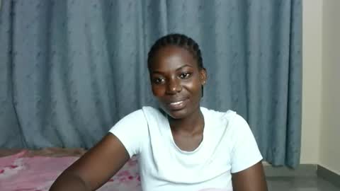 luo_queen online show from October 2025 11:02:02 PM