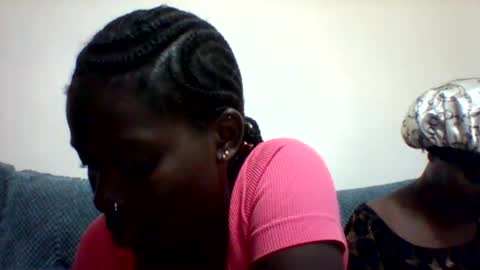 luo_queen online show from March 2026 04:33:01 PM