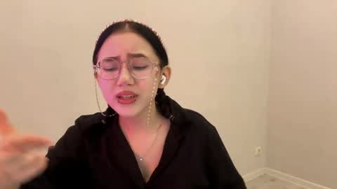 Roxie online show from May 2026 01:19:01 PM