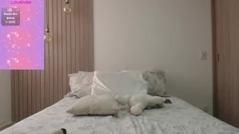 Snapshot of lupita_hot3xx chatting on April 2026 03:30:02 PM Lupita online show from April 2026 03:30:02 PM