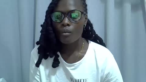 sweet girl online show from October 2025 10:21:02 PM