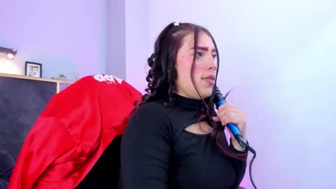 Snapshot of lurea_pearl chatting on November 2025 06:25:02 AM Lurea pearl online show from November 2025 06:25:02 AM