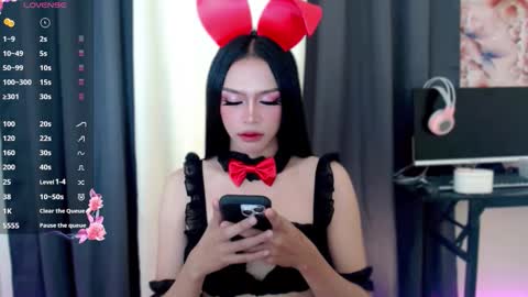 Maxie online show from December 2025 09:51:02 AM