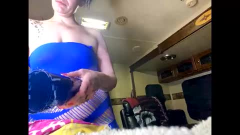 Snapshot of lushuslucy chatting on February 2025 12:48:02 AM Kikithebaee online show from February 2025 12:48:02 AM