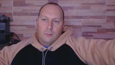 lustonfan online show from May 2026 11:16:02 AM