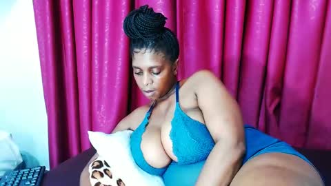 Snapshot of lustydesirex chatting on December 2024 04:37:02 AM lustydesirex online show from December 2024 04:37:02 AM