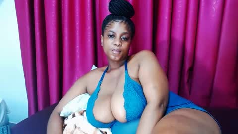 Snapshot of lustydesirex chatting on December 2024 01:27:01 AM lustydesirex online show from December 2024 01:27:01 AM