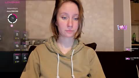 LusyaGreenberg online show from October 2025 08:00:02 PM