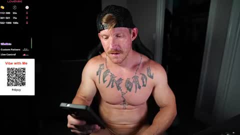 Snapshot of luther_daddy chatting on June 2026 02:22:02 AM luther_daddy online show from June 2026 02:22:02 AM