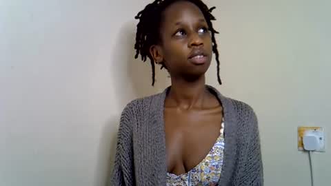 lutino_lovebirds online show from July 2026 03:34:01 AM