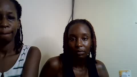lutino_lovebirds online show from July 2026 10:54:01 AM