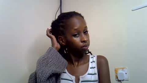 lutino_lovebirds online show from July 2026 11:43:01 PM