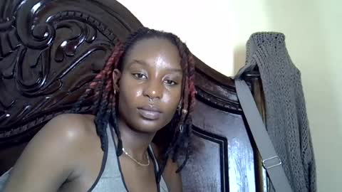 lutino_lovebirds online show from July 2026 09:35:01 PM