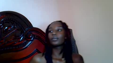 lutino_lovebirds online show from July 2026 12:48:02 PM