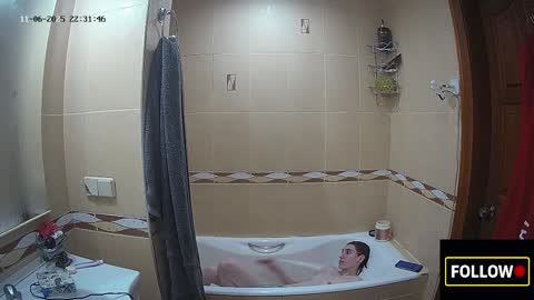 luuvteam online show from November 2025 08:32:01 PM