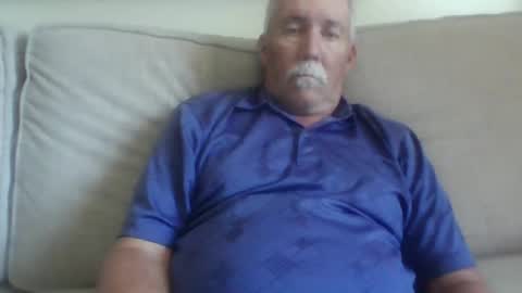Snapshot of luv269er chatting on June 2026 06:33:01 PM luv269er online show from June 2026 06:33:01 PM