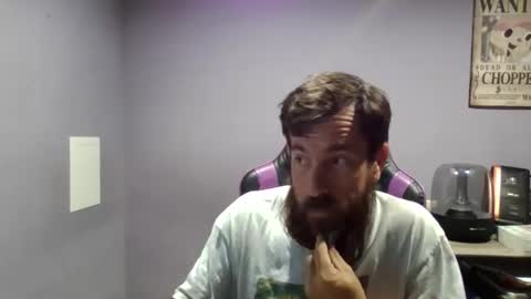 Snapshot of luv2likslit611455 chatting on October 2025 06:58:02 AM Luv2likslit online show from October 2025 06:58:02 AM