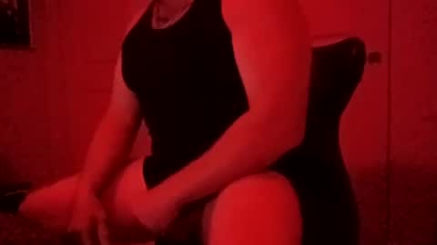 Snapshot of luv2toknstrok chatting on October 2025 08:56:01 AM Luv2tokNstrok online show from October 2025 08:56:01 AM