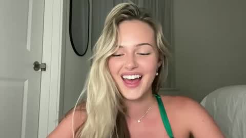 Aimee online show from September 2025 04:03:01 AM