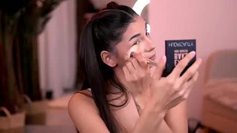 Caprice online show from January 2026 03:03:01 PM