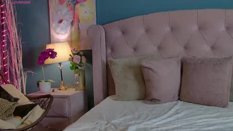 Luviahh  online show from May 2026 11:08:02 AM