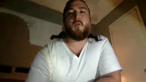 Snapshot of luvmesluts chatting on November 2025 06:24:01 AM luvmesluts online show from November 2025 06:24:01 AM