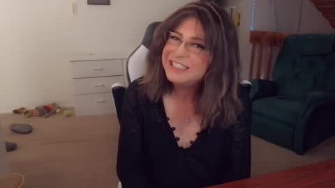 Britney online show from October 2025 07:44:02 PM