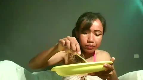 Bee Bee online show from April 2026 03:53:01 AM