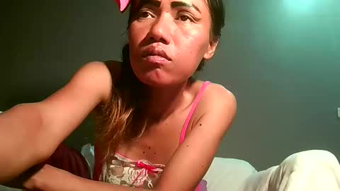 Bee Bee online show from May 2026 03:30:02 PM