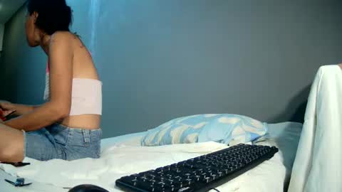 Bee Bee online show from July 2026 03:26:01 PM