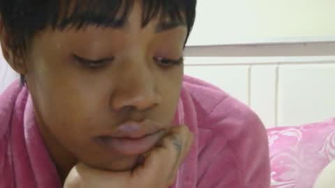 Snapshot of luvvroyale chatting on November 2025 07:52:02 PM luvvRoyale online show from November 2025 07:52:02 PM