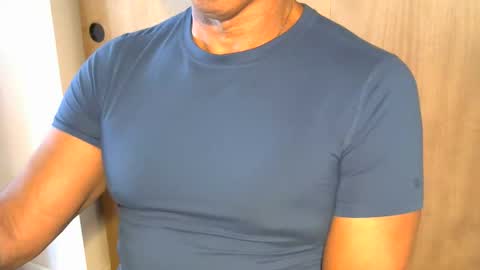 luvzjerkingoff online show from October 2025 09:31:02 PM