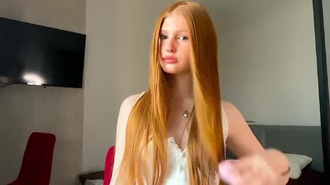 Snapshot of lux_angel chatting on May 2026 12:19:02 AM lux_angel online show from May 2026 12:19:02 AM